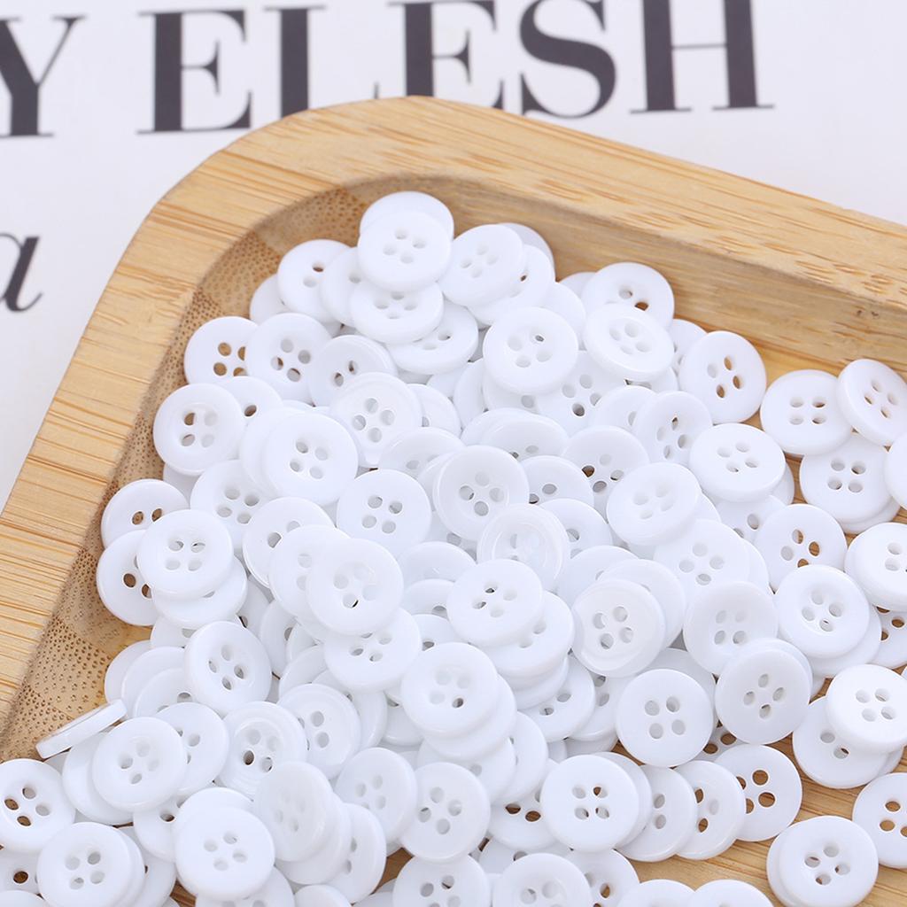 30pcs 15mm/0.59in Black White Resin Buttons Round 4 Holes Solid Color Buttons For Clothes Shirt DIY Accessories
