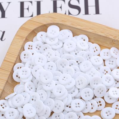 30pcs Boutons en Résine Noir Blanc 15mm/0.59in Ronds 4 Trous Boutons Couleur Unie Pour Vêtements Chemise Accessoires DIY