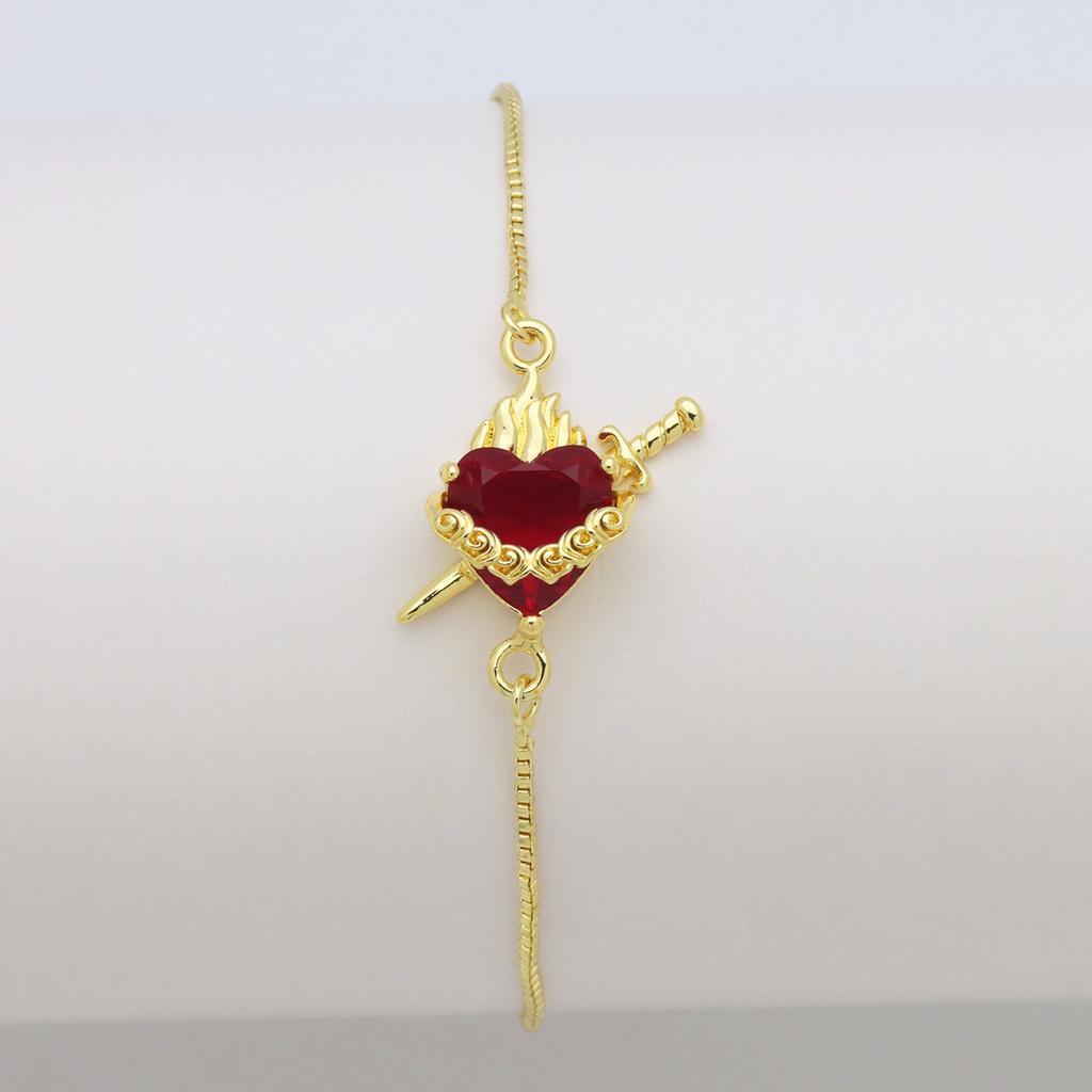 Herzförmige Liebe Kupferplattiertes Farbiges Zirkonium Pfirsichherz, Ein Schwert, das das Herz durchbohrt, kann das Zirkon-Box-Armband ziehen und verstellen.