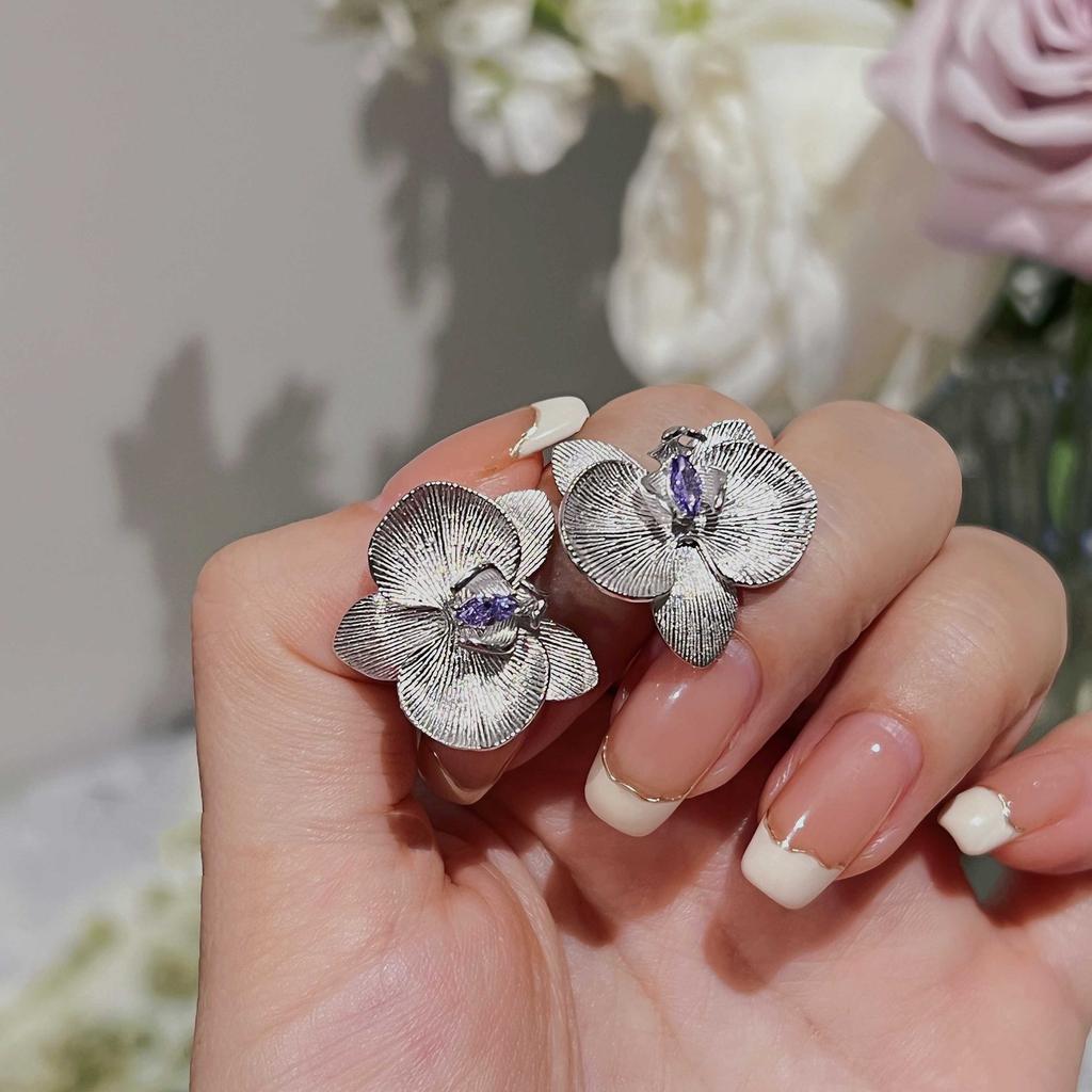 Chinese Brushed Craft Purple Gemstone High-Grade Phalaenopsis Three-Dimensional Stud Earrings Women'S Cold Feeling Modified Face Earrings