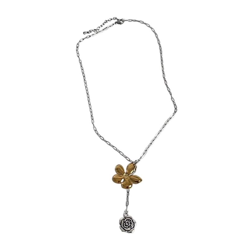 

Fashionable Floral Pendant Necklace Women s Exquisite Necklace Jewelry Floral Pendant Neck Chains Accessory Ornament 1
