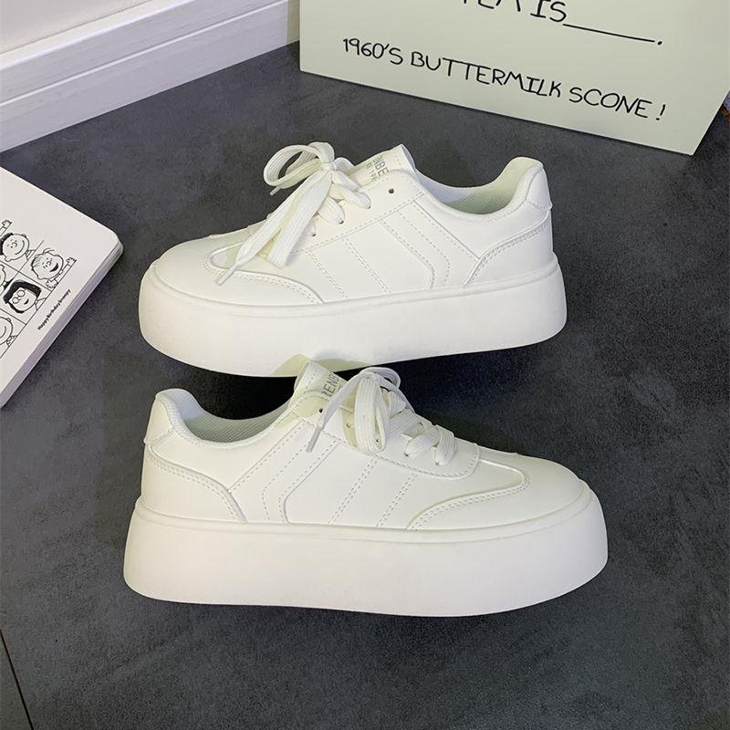 

Platform white shoes women s 2025 summer new niche versatile Hong Kong style heightening casual board shoes 35