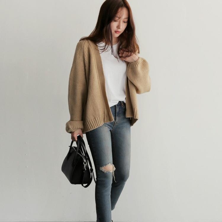 Autumn and Winter Knitted Cardigan Women's Solid Color Loose Long-sleeved Sweater Coat Casual Korean-style Short Knitted Coat