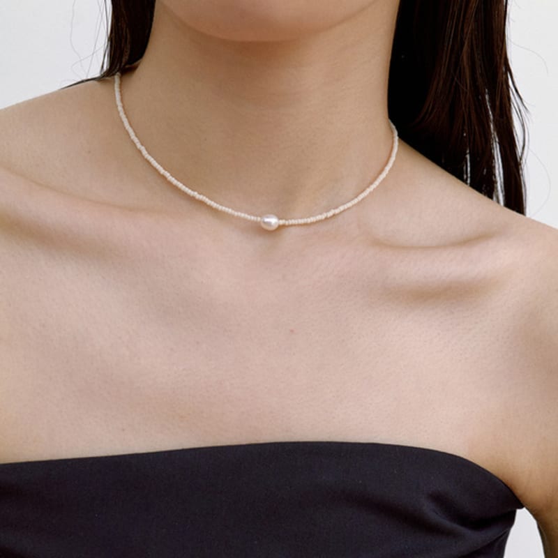 

PEARLSONATE Ashore Beaded Necklace, Coconut coconut