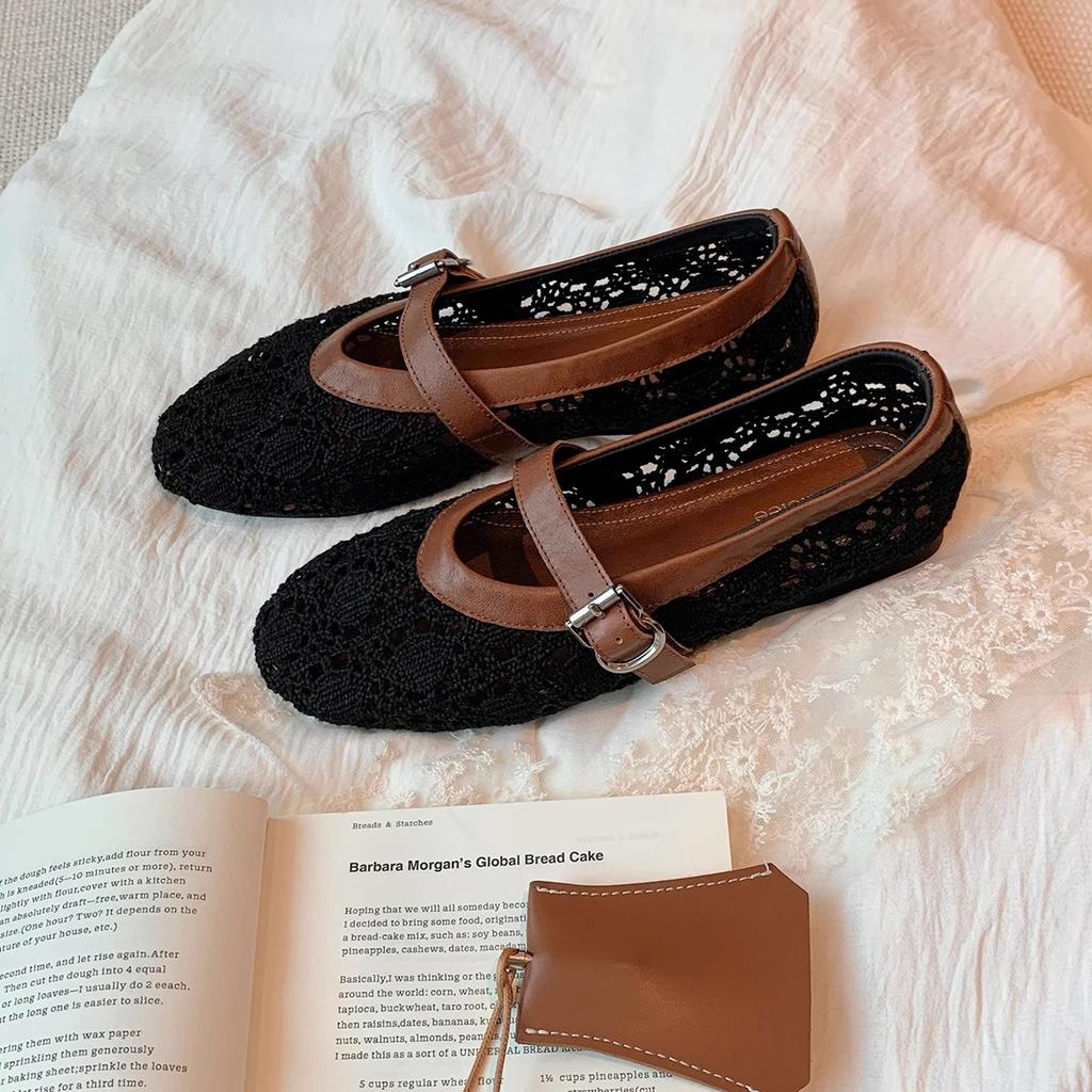 Grape mother's new romantic hollowed-out crochet splicing versatile shallow mouth one-word belt Mary Jane women's summer flat-soled single shoes