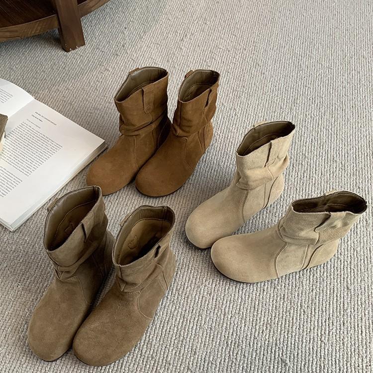 Soft Leather Retro Pleated Piled Boots Women's 2025 New Spring and Autumn Single Boots Medium Tube Thin Western Cowboy Soft Leather Short Boots