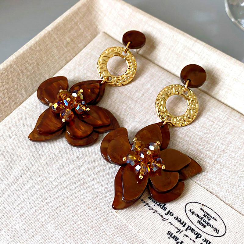 

New Silver Needle Flower Round Earrings European and American Fashion Personality Design Earrings High-end Versatile Earrings Women