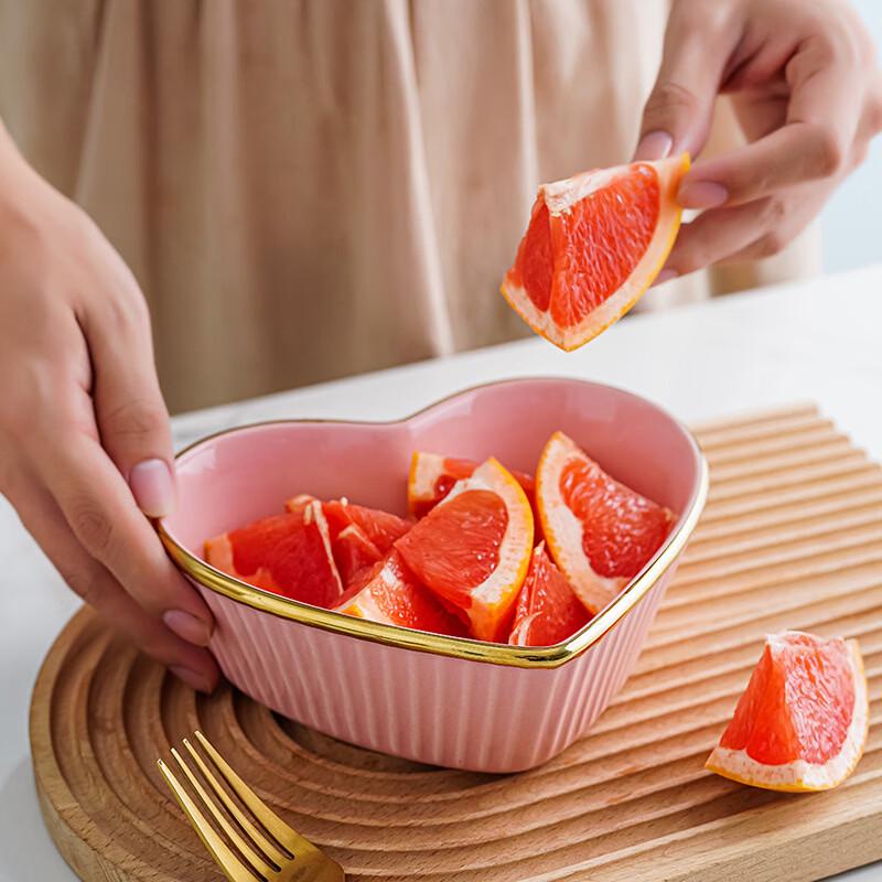 Ru Han Ceramic Heart-shaped Bowl