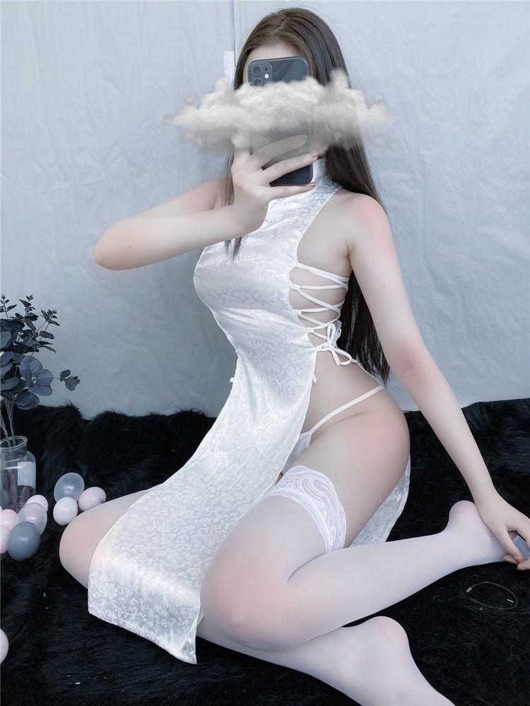 Sexy sleeping lingerie, strap split nightclub uniform, seductive small-breasted retro cheongsam set