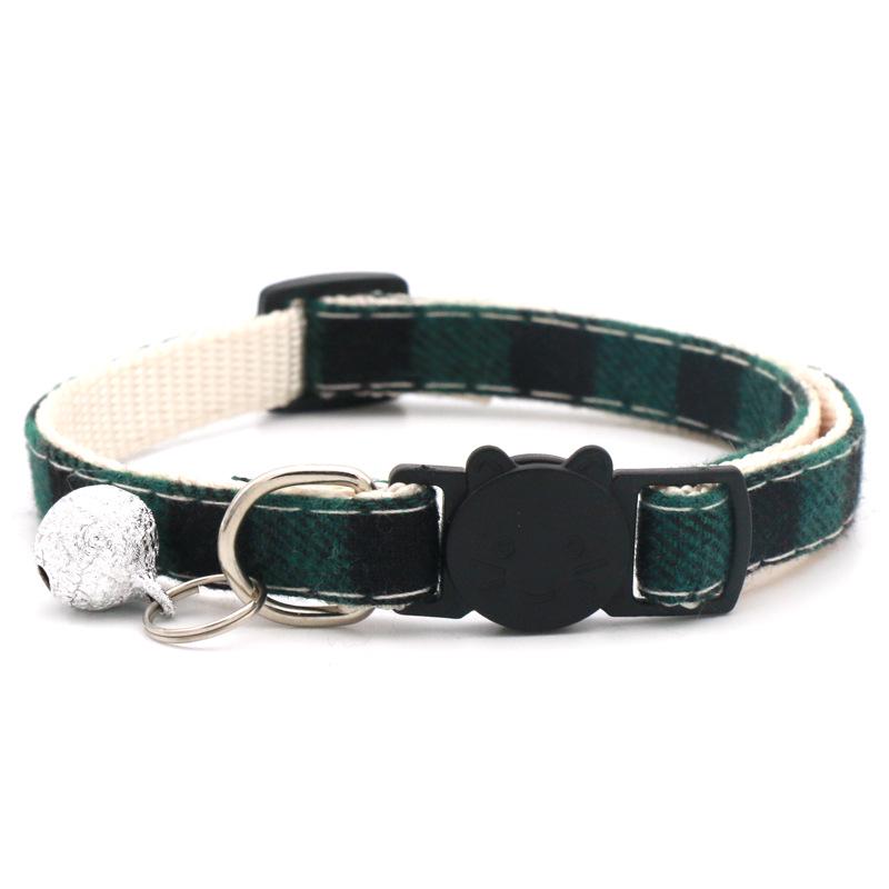 Kočičí obojek s mašlí, mřížkovaným vzorem, zvonkem a bezpečnostní přezkou