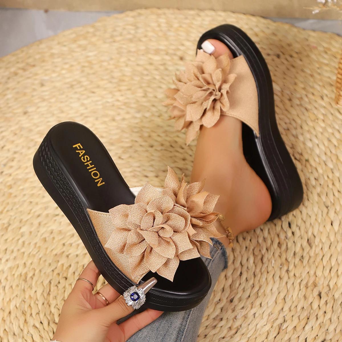 

Женские тапочки на танкетке с цветочным декором 2025 года, летние сандалии на толстой платформе для женщин, размер плюс 43, нескользящие пляжные шлепанцы с толстой подошвой 36 хаки