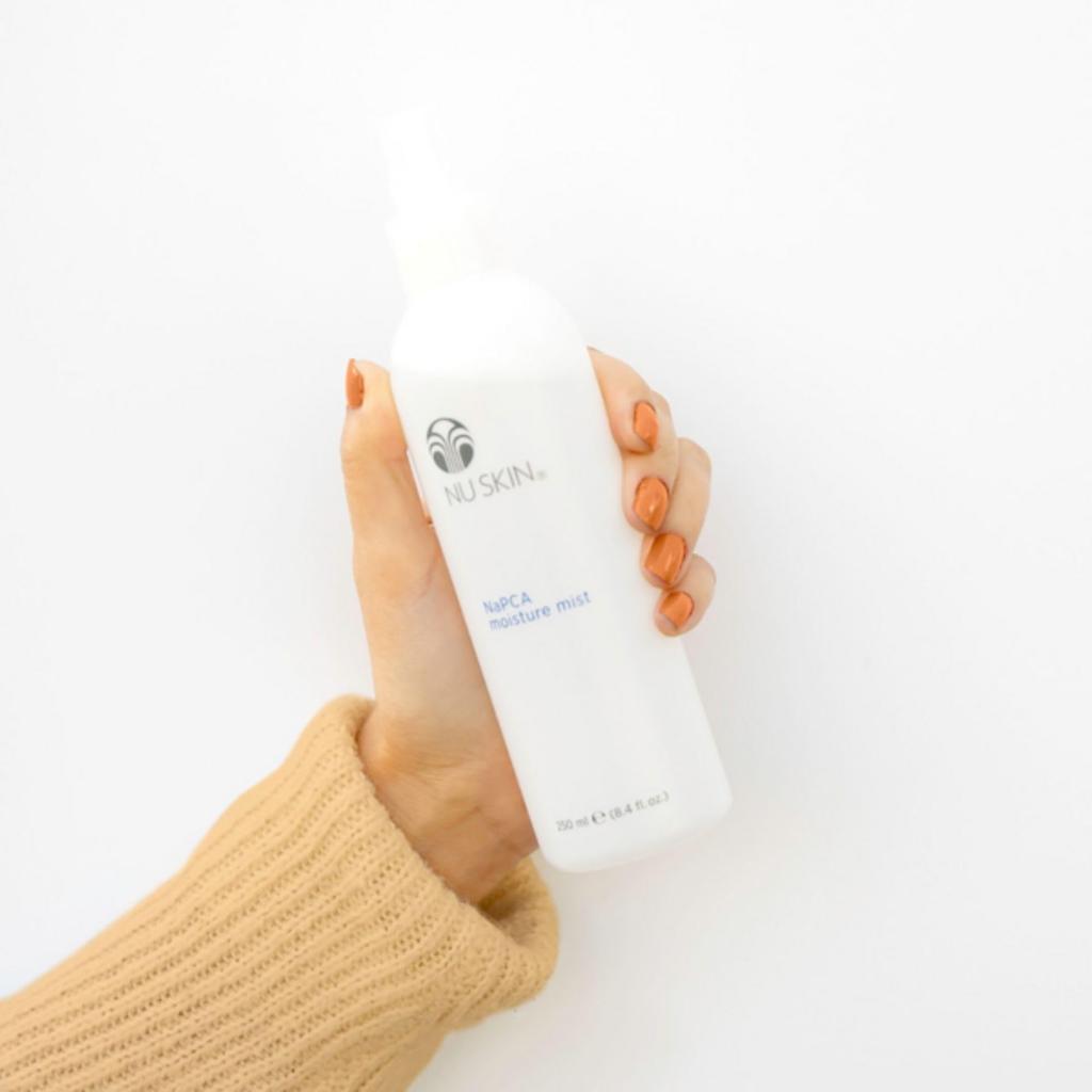 Nu Skin Moisture Mist 250mL lotion Replenishes moisture to the stratum corneum Contains Sodium and Aloe Vera Leaf Juice Spray-type PCA-Na,