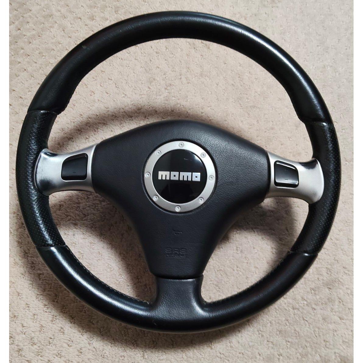 Daihatsu Move Custom/Tanto Custom MOMO genuine steering