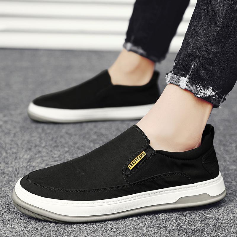 Old Beijing Cloth Shoes Men's Spring and Autumn 2025 New Summer Breathable Casual Canvas Board Shoes One Pedal Lazy Tide Shoes