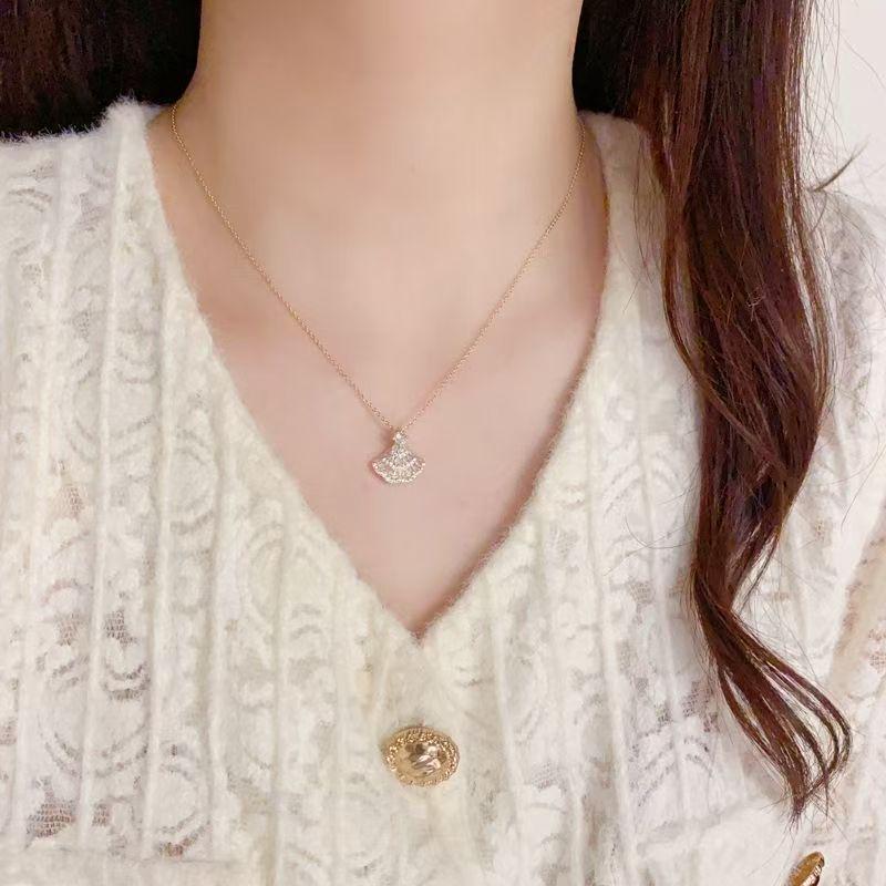 S925 Sterling Silver Zircon Clavicle Pendant Necklace for Women - Luxurious & Versatile