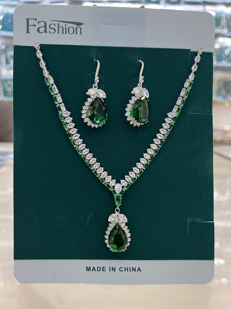 Two Piece Retro Light Luxury Zircon Water Drop Ear Hook Necklace European and American Jewelry Set for Women