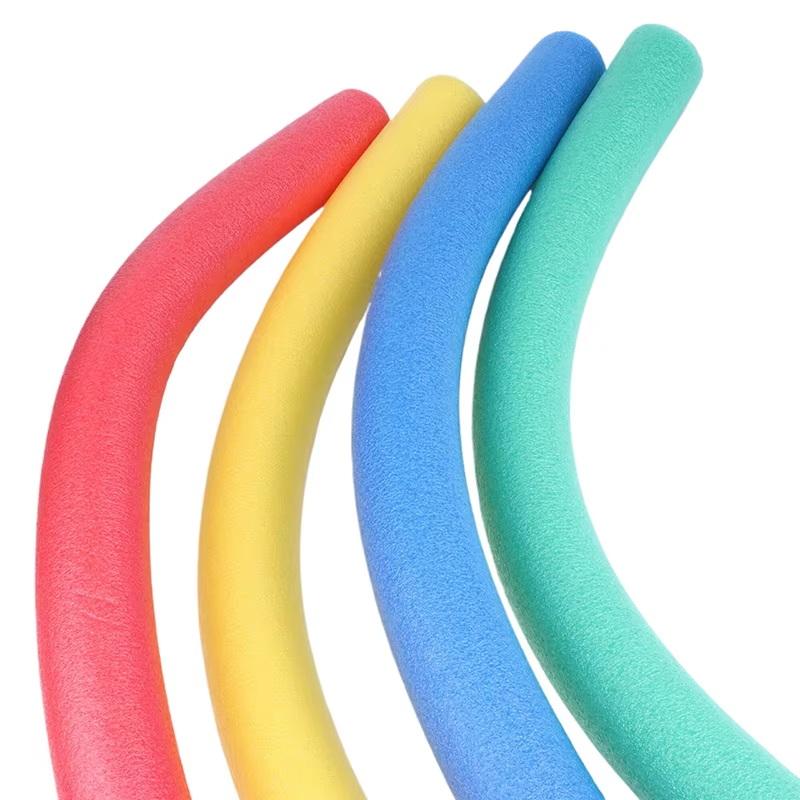 65X1500/75X1500 Basen Piankowy Makaron Pływający Pomoc Makaroniki Pływackie Pierścień Pływający Patyk Losowy Kolor