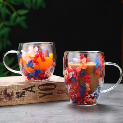 Tasse à café/thé en verre floral à double paroi - Tasse décorative résistante à la chaleur (Design de pétales colorés)
