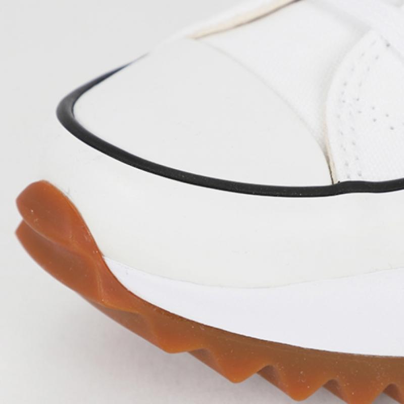 Converse Run Star Hike