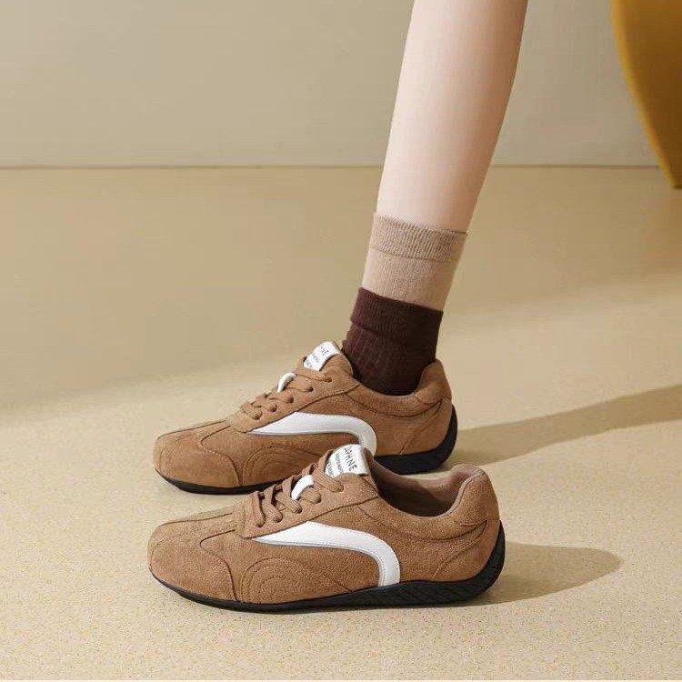 Red retro German training shoes women's autumn 2025 new soft-soled versatile sports shoes popular flat baseplate shoes women