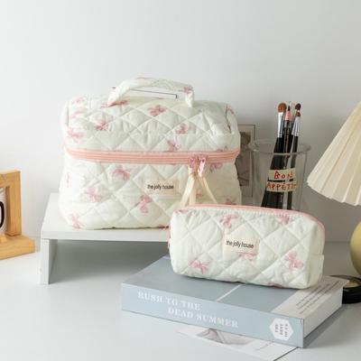 Trousse de Maquillage Matelassée Blanche à Nœud - Mignonne, Portable, Grande Capacité de Rangement pour Articles de Toilette pour Étudiants