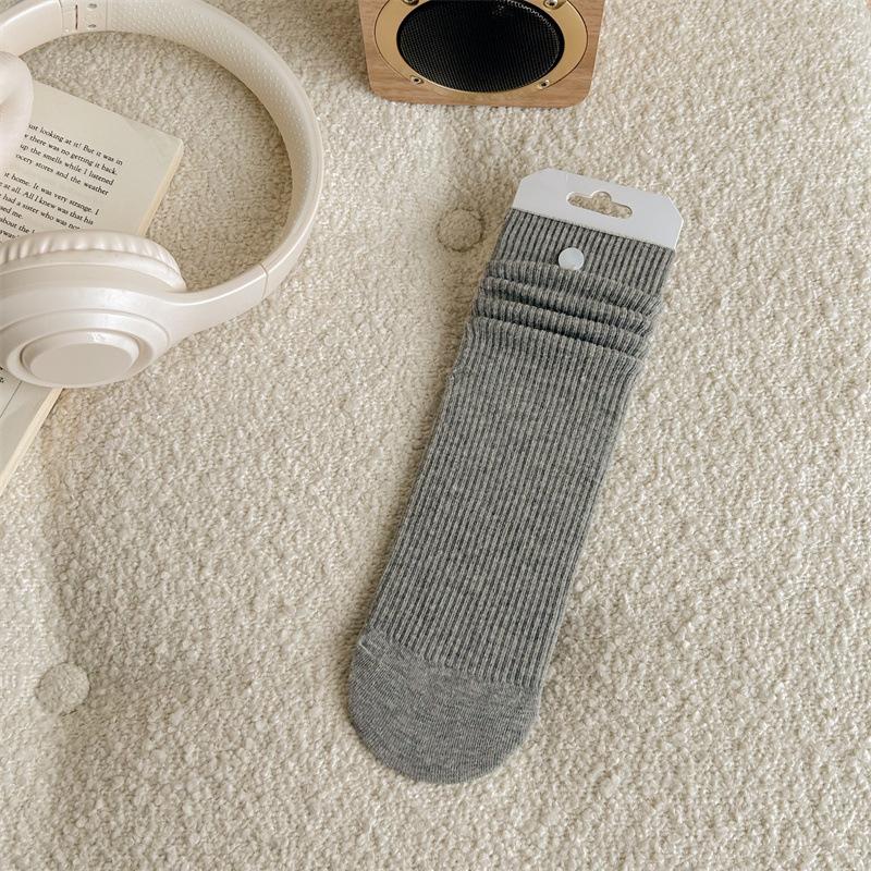 Female Autumn and Winter Plain Color Micro Pressed Buttons In The Tube Pile Socks