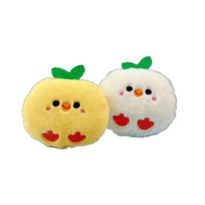 Versatile Plush Green Leaf Chick Keychain: Unisex Charm, Couple Pendant, Backpack Accessory, Chicken Doll, Bouquet Accent.