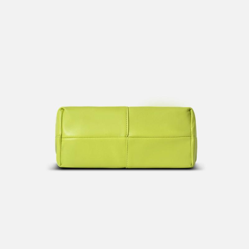 Small Niche Fashion Design Pleated Cloud Bag Women's High-end Handbag Versatile Texture Horn
