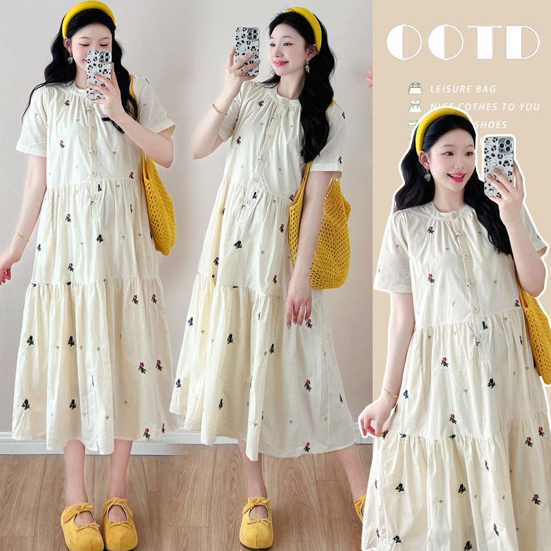 

Real Shot Maternity Wear: Fashionable Loose Embroidery Dress with Detachable Nursing Buttons Extra Large