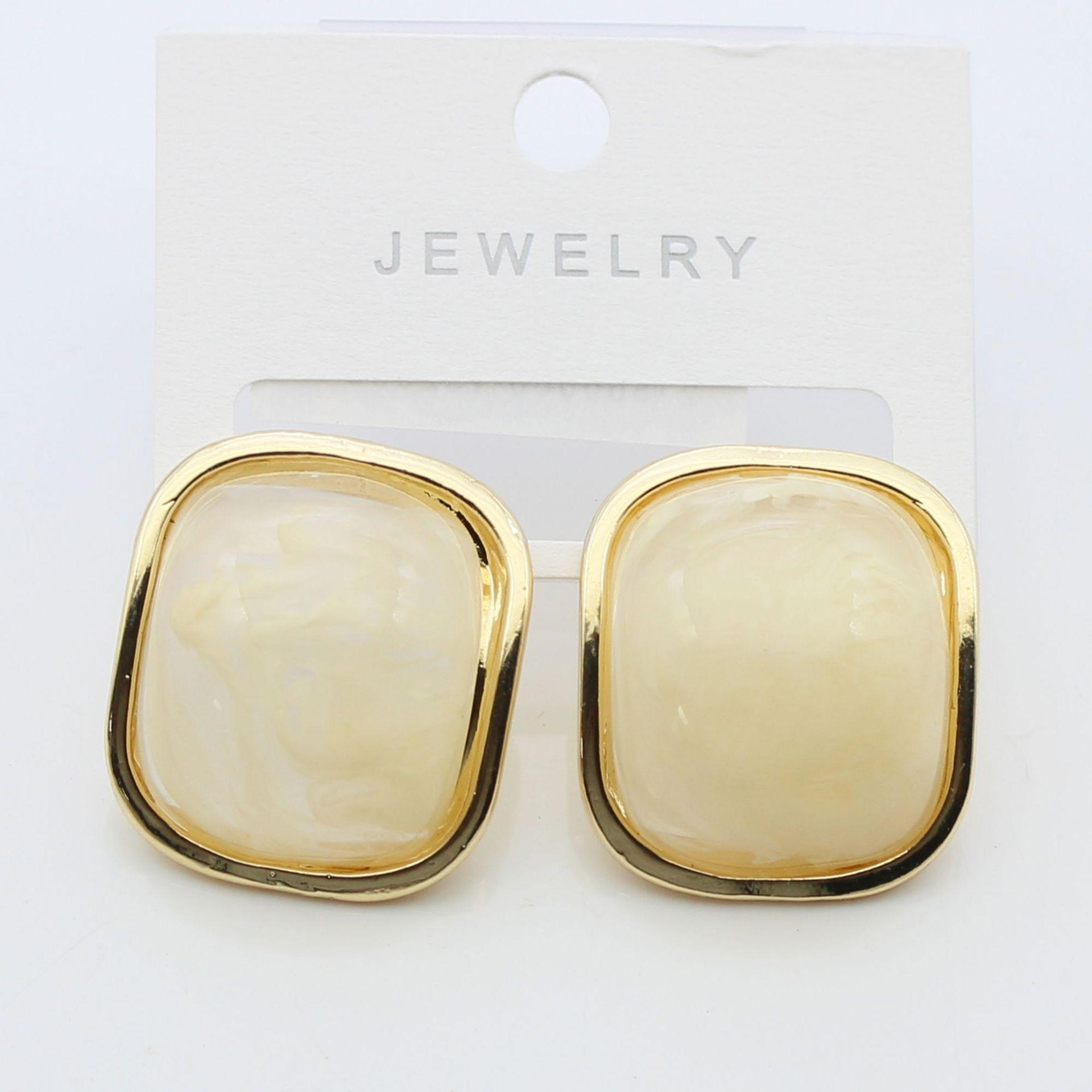 Ретро Геометрические Серьги-гвоздики из смолы в гонконгском стиле для женщин - Игла из серебра S925, Легкая роскошь, Высококлассные Осенне-зимние Серьги-сердечки Ювелирные изделия