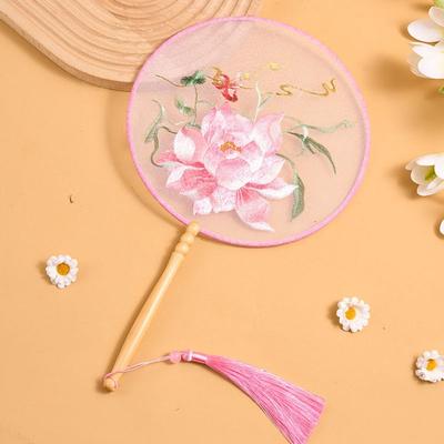 Handheld Bridal Group Fan Chinese Style Silk Fan Chinese Embroidery Fan  Chinese Wedding