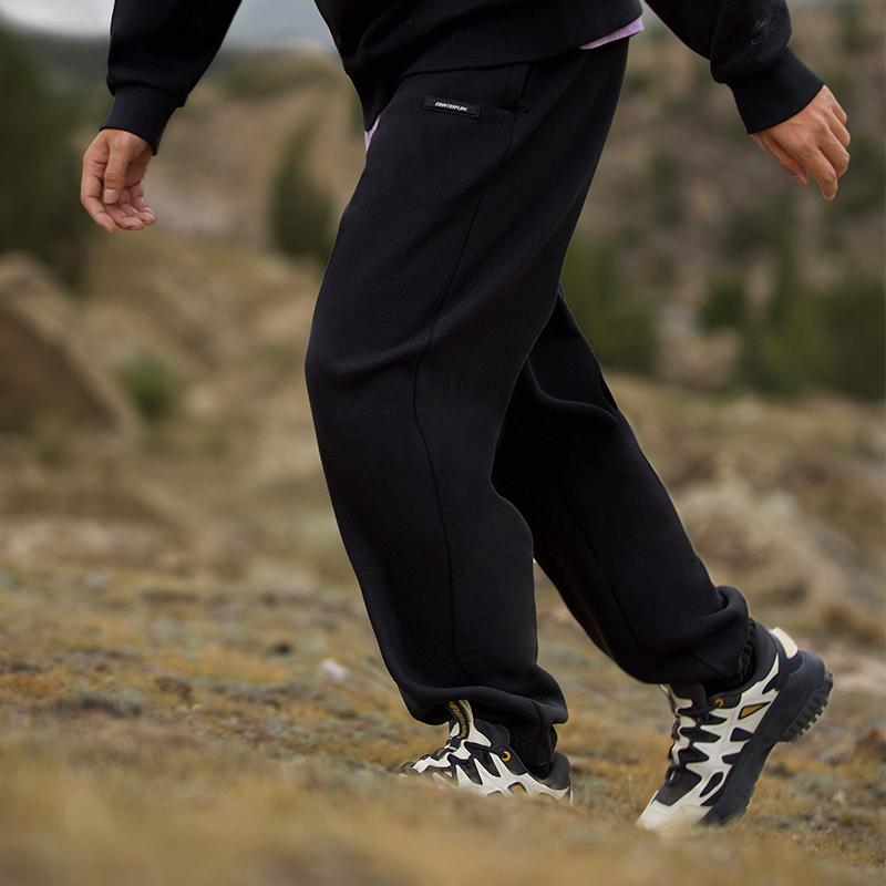 Li Ning CF Adventure Series Bold Fun Wild Letter Print Cuffed Loose Fleece Knit Sports Pants Men Pants Black AKLTA99-1