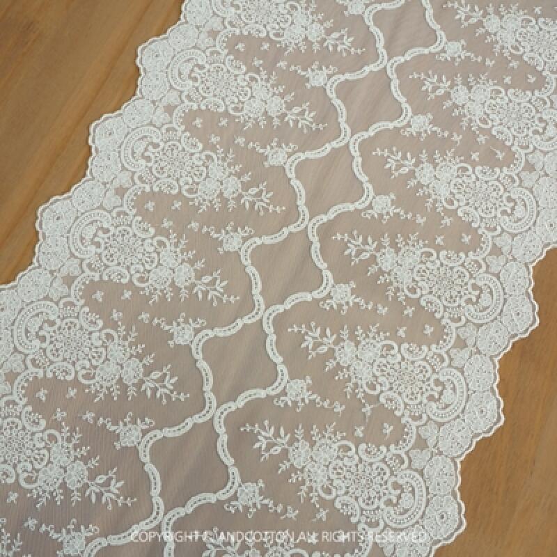 

Candle Runner [220cm] One color