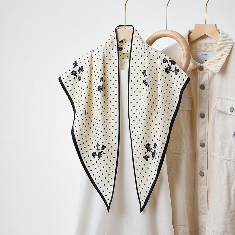 Summer Atmosphere Wearing Headscarf Twill Silk Simulation Silk Cool Diagonal Scarf Cashew Print Women's Triangle Silk Scarf