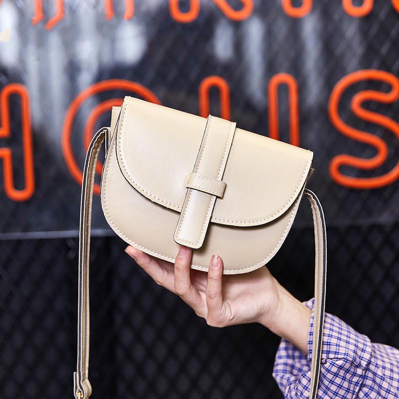 Летняя новая одноплечевая полукруглая сумка на полмесяца белый 918₽