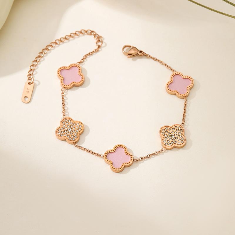 Fashion 18K Four-leaf Clover Bracelet Titanium Steel Light Luxury Senior Sense of Simplicity Fashion Versatile Bracelet