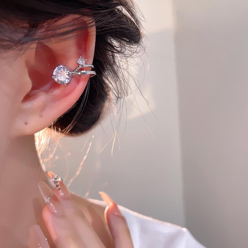 

Элегантные серьги-клипсы из циркония для непроколотых ушей — высококачественные, универсальные и невероятно стильные для женщин A1916 белый