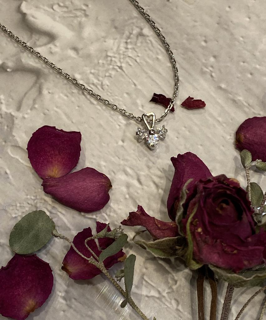 Kudos Heart, Pum Pum Necklace