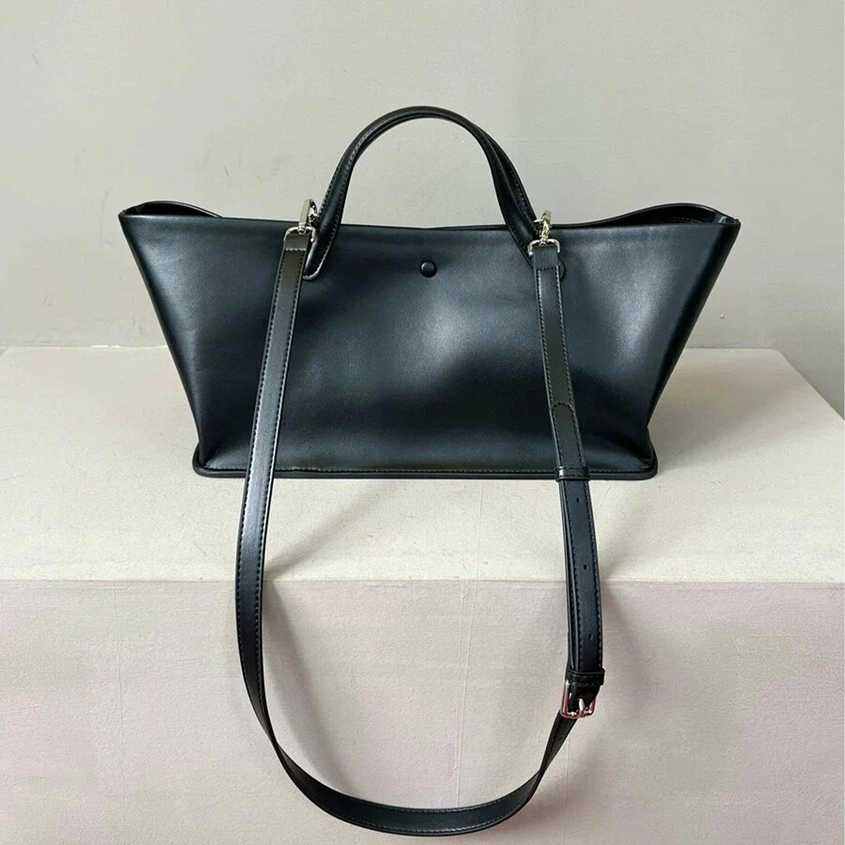 

Новая сумка-тоут осень-зима 2025