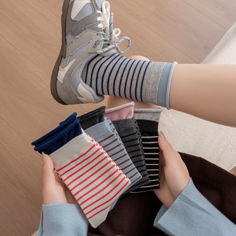 Women's New Autumn Trend Stripe Color Clash Double Rotors Breathable Boneless Tube Stack Socks