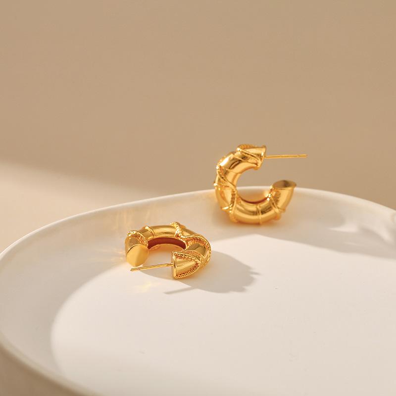 Classic European American Style Daily Versatile Semicircle C Shaped 18k Gold Plated Stud Earrings
