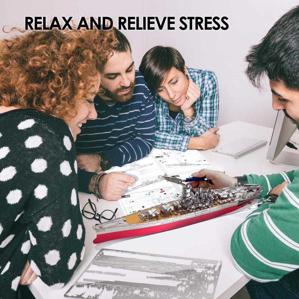 Piececool Metal 3D Puzzle: Yamato-class Battleship. Metallic Nano Puzzle. Assembly required, no glue needed. Difficulty level: 6 stars (intermediate).