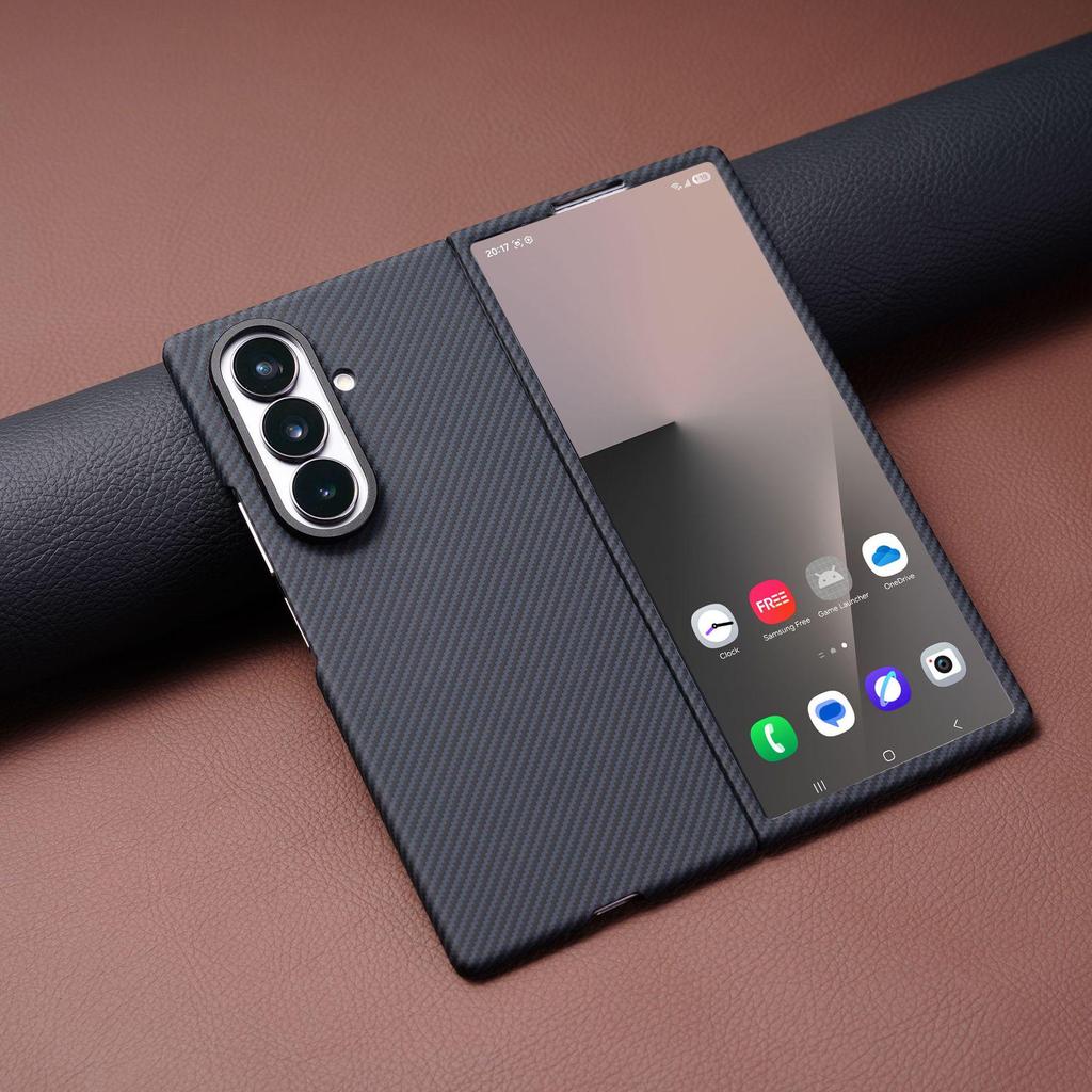 Samsung Galaxy Z Fold7 Official Magnetic Carbon Fiber Protective Case