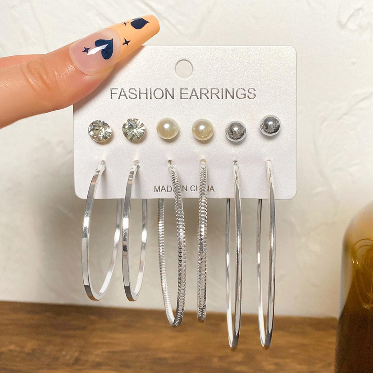 

Новый комплект из 6 металлических серег, ретро-серьги с жемчугом и бриллиантами, высококачественные серьги, премиальное чувство alloy