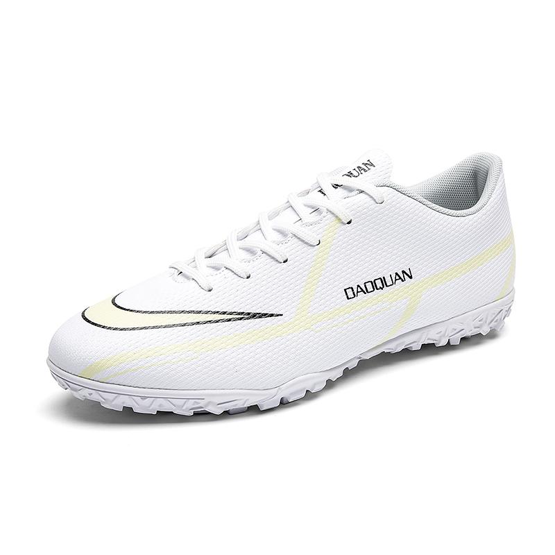 Football Boots Comfortable Soccer Shoes Breathable White Football Men Sneakers Futsal Training Shoes Tenis Masculino Zapatillas
