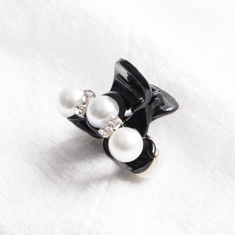 Elegant Pearl Small Hair Claw Clip Korean Fashion Hairpin Broken Hair Bangs Headwear Retro Hair Styling Accessories Girls New