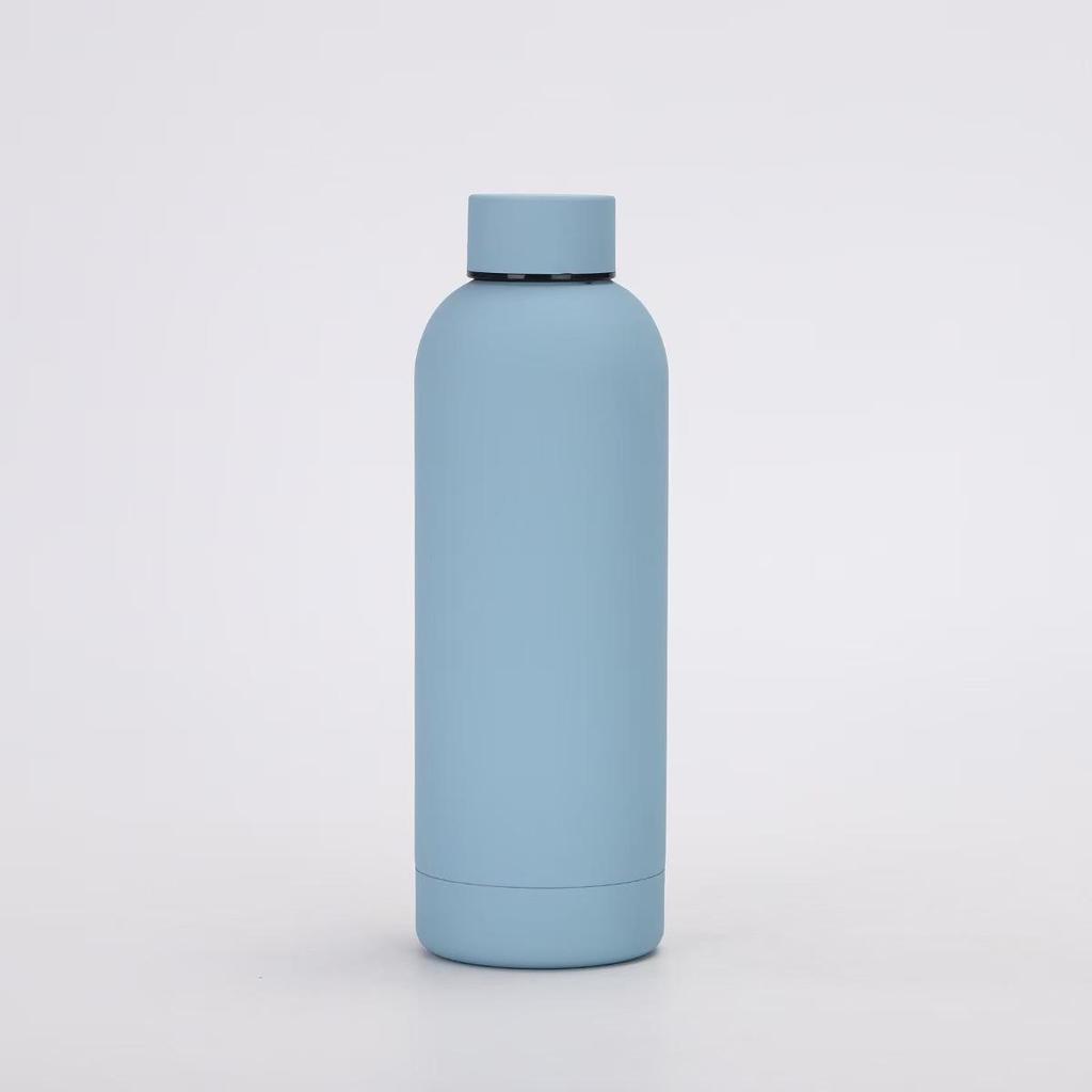 Sport-Thermosflasche aus mattiertem Edelstahl - Großes Fassungsvermögen, Güteklasse 304.