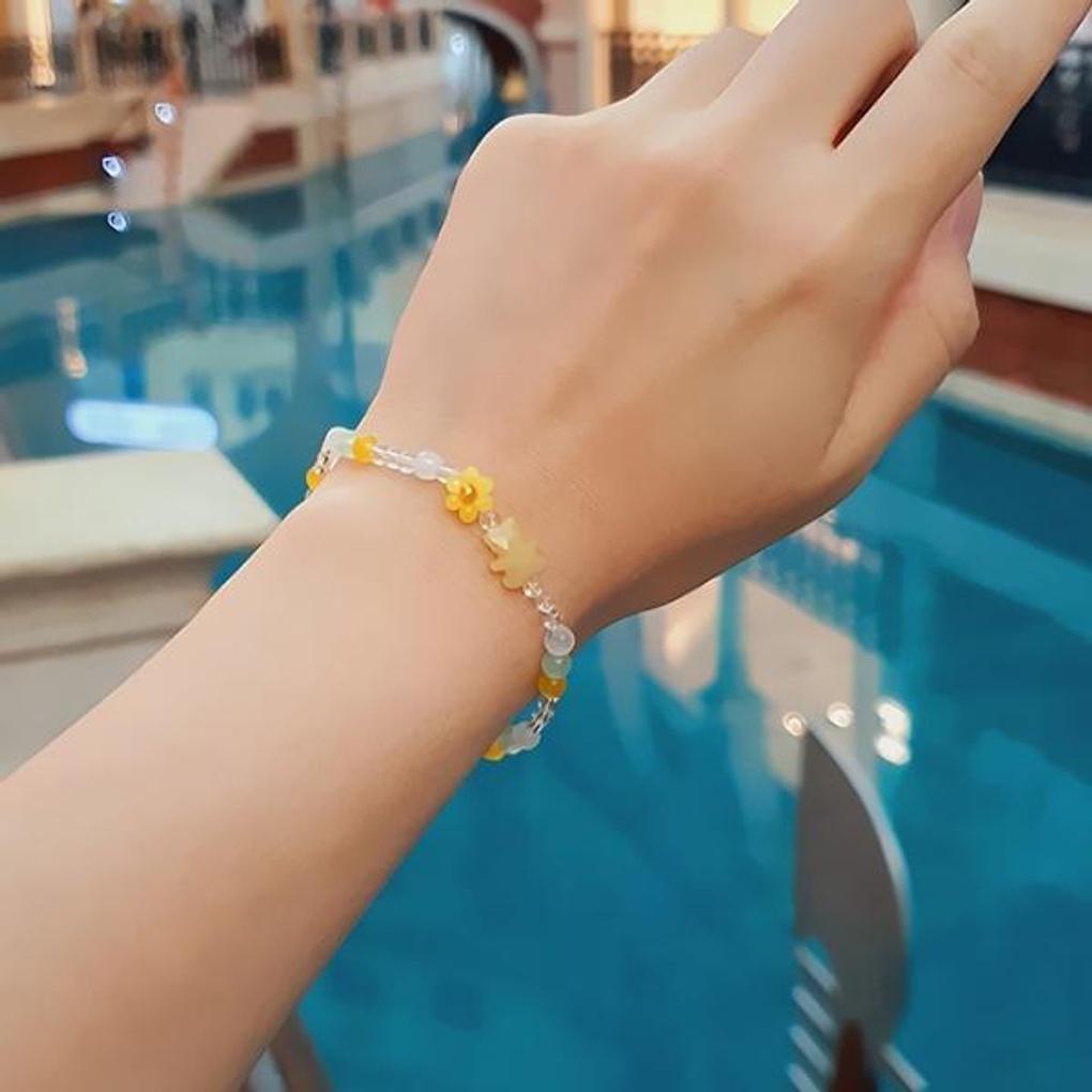 

Women s Daily Bear, Flower, and Bead Bracelet Yellow