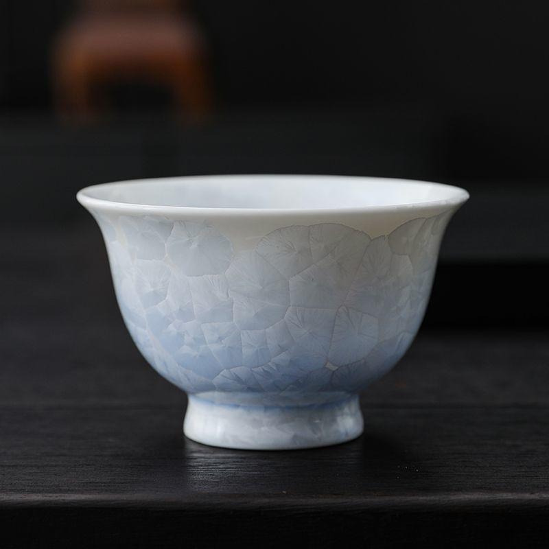 Prémiové keramické čajové šálky s krystalickou glazurou - Zen Kungfu sada, Květinový a kónický design, Ručně vyráběná dárková krabička, Pálené v peci