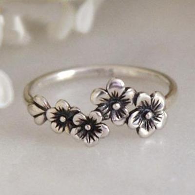 Vintage Silber Ringe Fünf Blütenblatt Blume Temperament Einfache Retro Party Freundin Geschenk Weihnachtsgeschenke